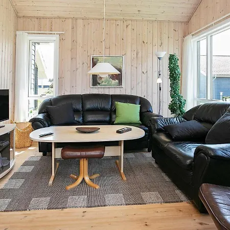 Three-bedroom Holiday In Ulfborg 6 Fjand Gårde