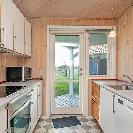 Three-bedroom Holiday In Ulfborg 6 *